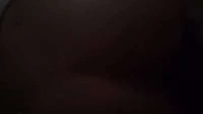 主动把奶头放进男朋友嘴巴里小说